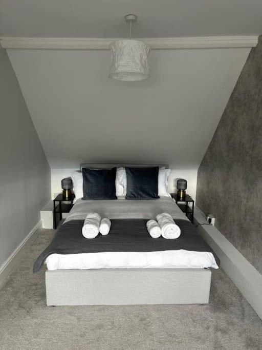 Апартаменты High Wycombe Centre- 2 Bed Flat Экстерьер фото